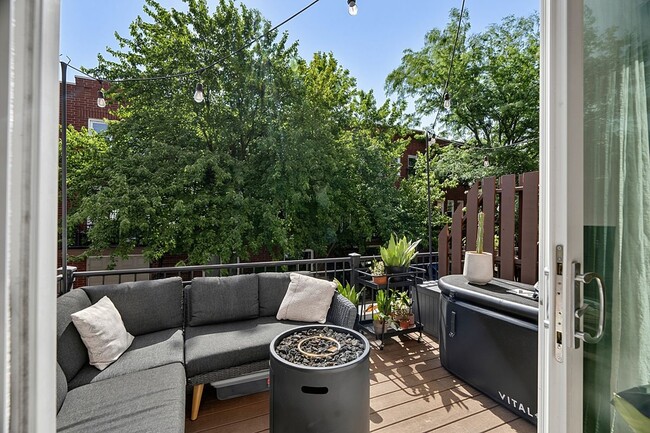 Photo - 2809 N Wolcott Ave