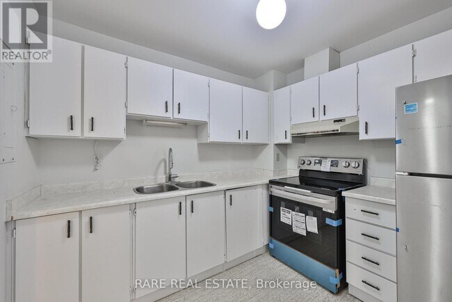 Photo - 45 Bredin Pkwy Unité 305