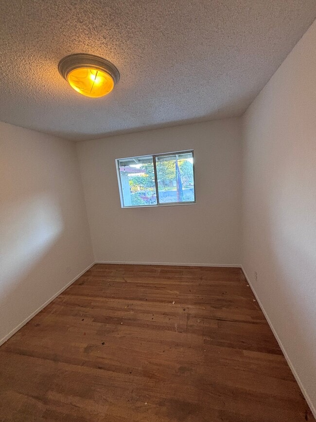 Photo - 125 Mills Pl