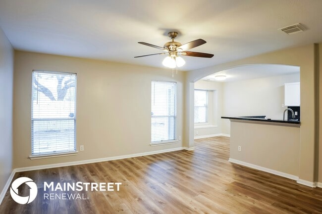 Photo - 8206 Prairie Wind Ln