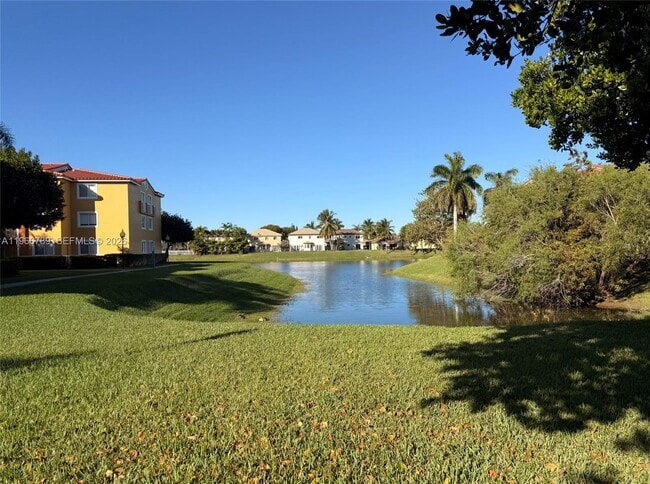 Photo - 20930 SW 87th Ave Unit 305