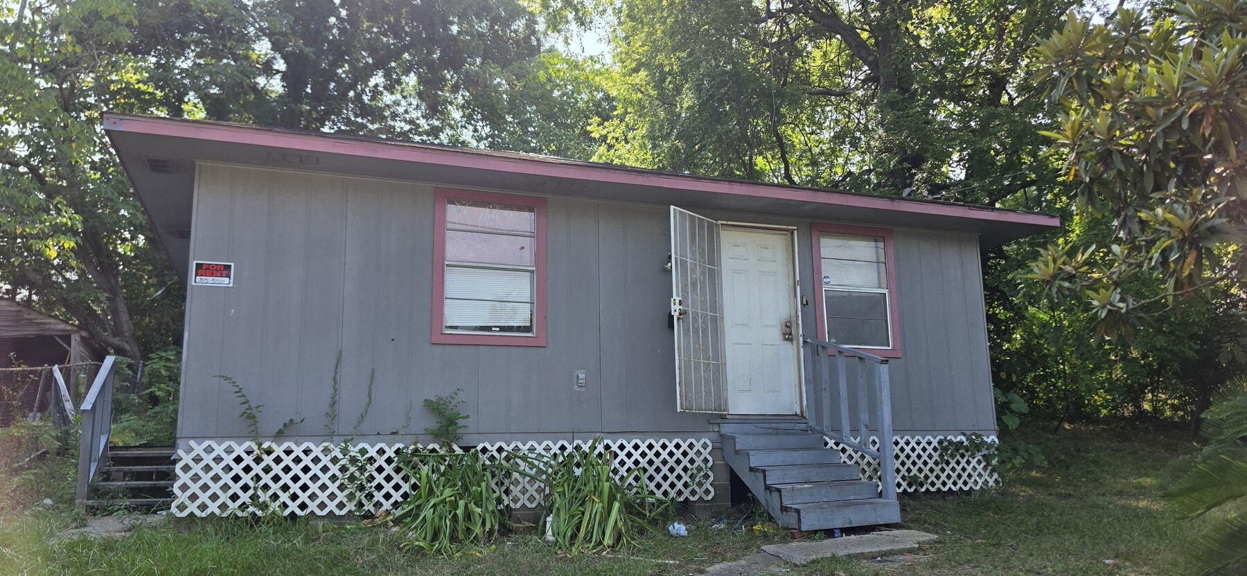 Photo - 2031 Alabama St