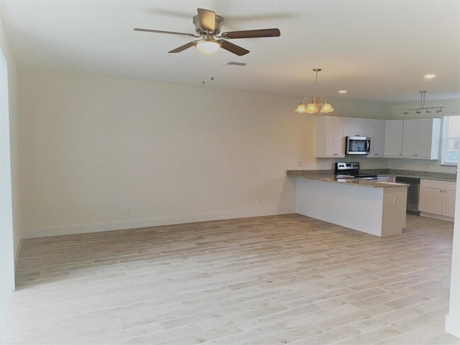 Photo - 211 Osprey Cir