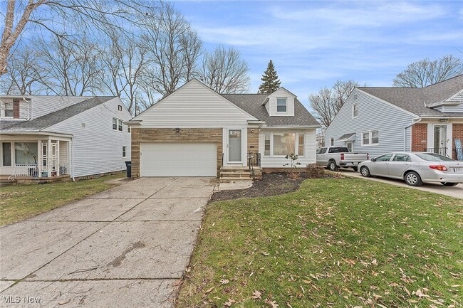 Building Photo - 23815 Woodway Rd Rental