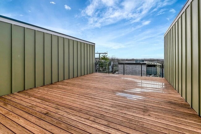 Photo - 829 S Greenwood Ave