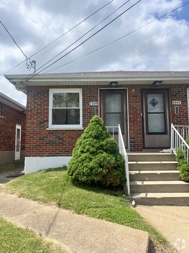 Building Photo - 1309 Wachtel Ave Unit Wachtel Rental
