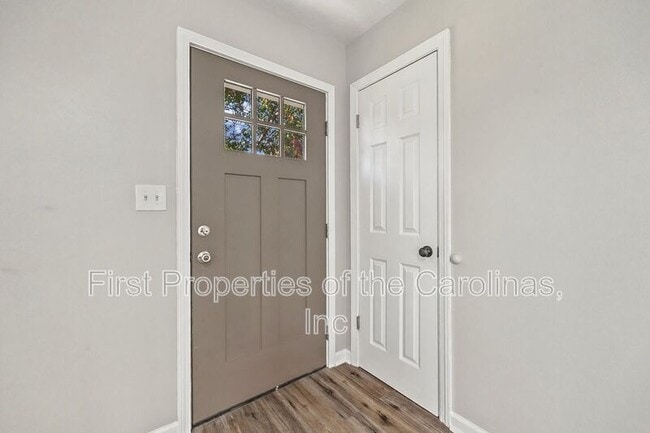 Photo - 1032 Barrow Ct