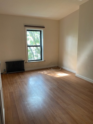 Room - 412 54th St Apartments Unit 3 top