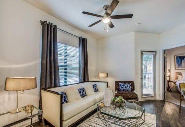 Building Photo - 1 bedroom in Houston TX 77090 Unit 147 Rental