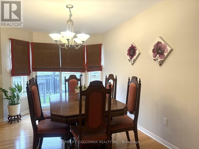 Photo - 74 Rideau Dr