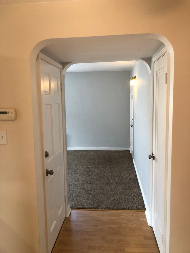 Photo - 530 Hadley Ave Unit 4