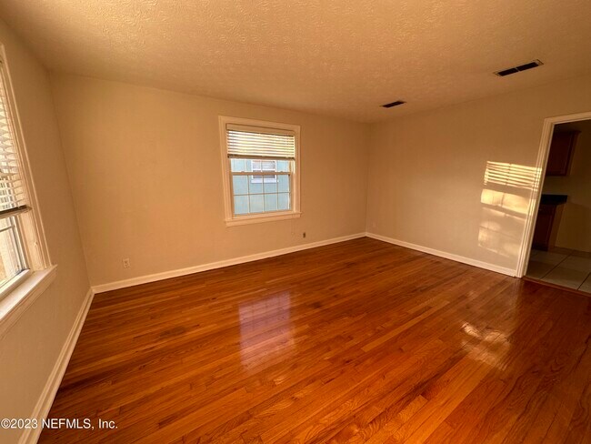 Photo - 1261 Belmont Terrace Unidad 3