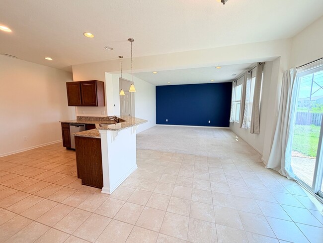 Photo - 2513 Shadow Bend Dr