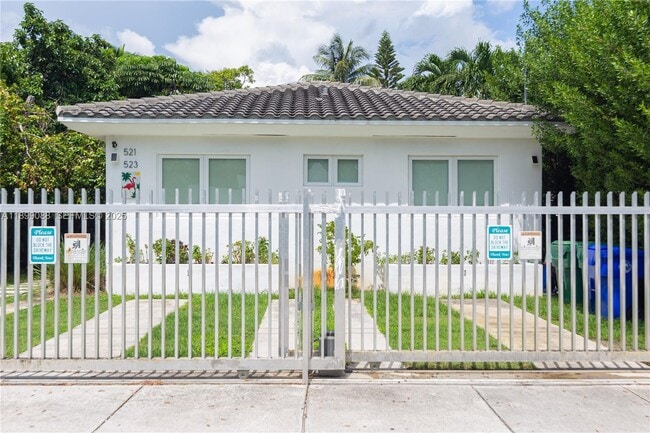 Photo - 523 NE 68th St Unidad 1