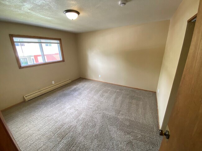 Photo - Ember Crest Apartments Unit 4