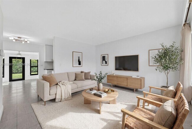 680 W 50th Pl