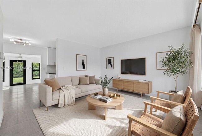 Photo - 680 W 50th Pl