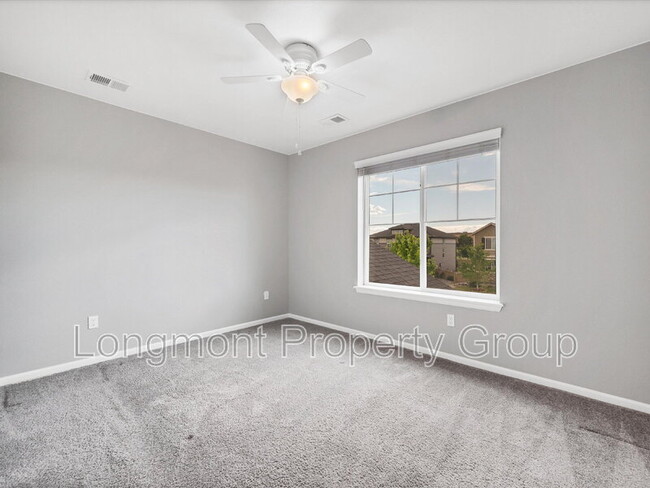 Photo - 256 Western Sky Cir