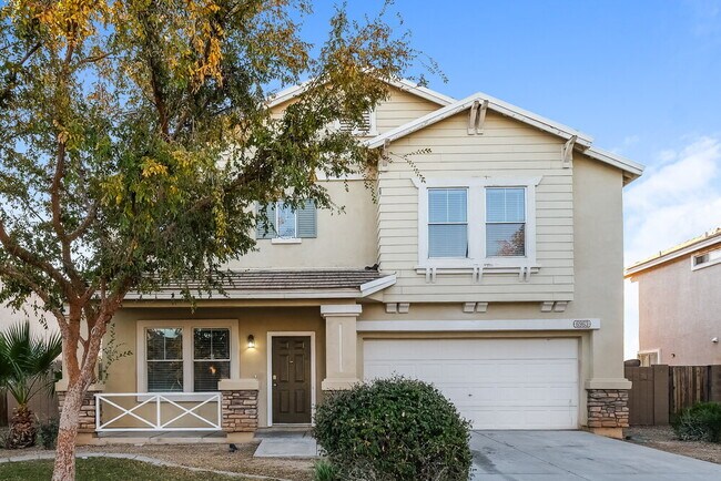 Building Photo - 6963 W Palmaire Ave