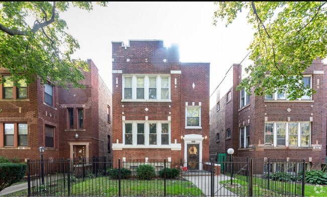 Building Photo - 8110 S Langley Ave Rental