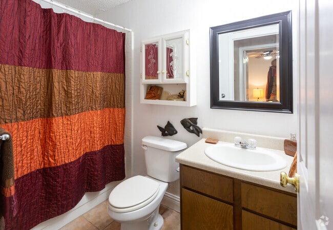 1BR 1BA - 680 SF