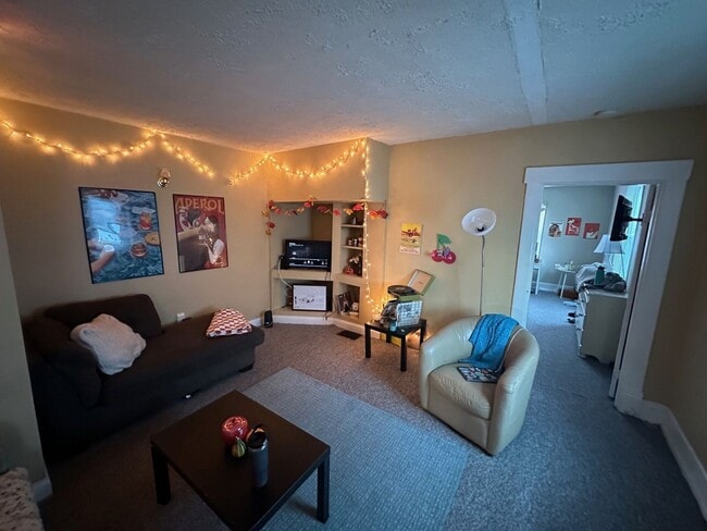 Photo - 2319 Chickasaw St Unit 2