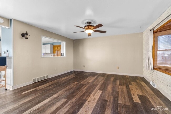 Photo - 47W210 US-30