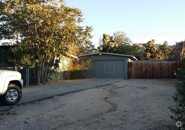Building Photo - 56633 Bonanza Dr Rental
