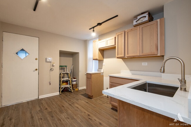 Photo - 6948 S Woodlawn Ave