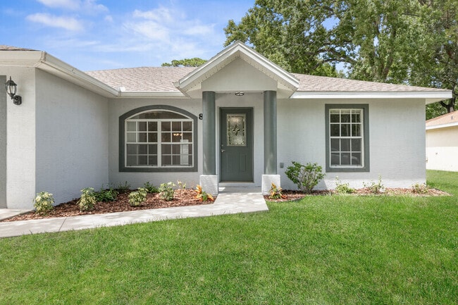 Photo - 884 Winchester St