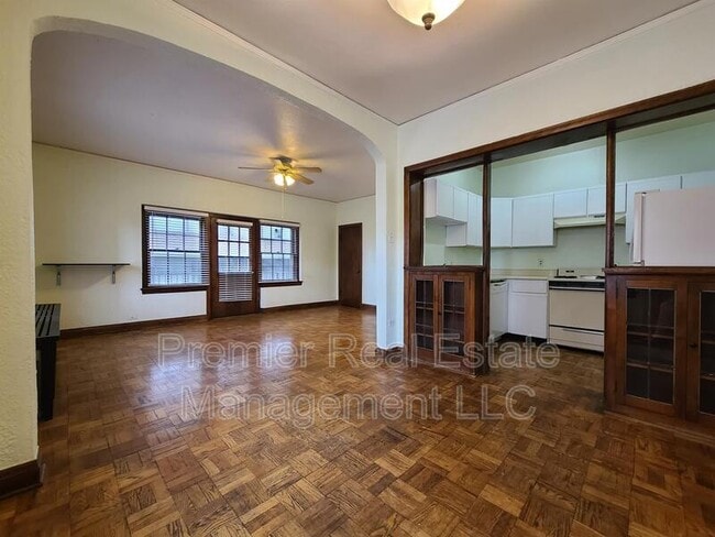 Photo - 963 Logan St Unit 19