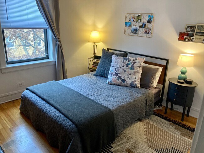 Photo - 1955 W Winnemac Ave Unidad 3A