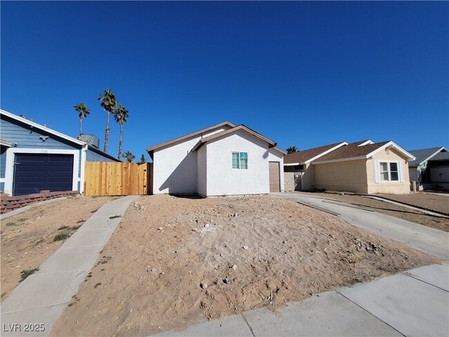 Building Photo - 7324 Empress Dr Rental