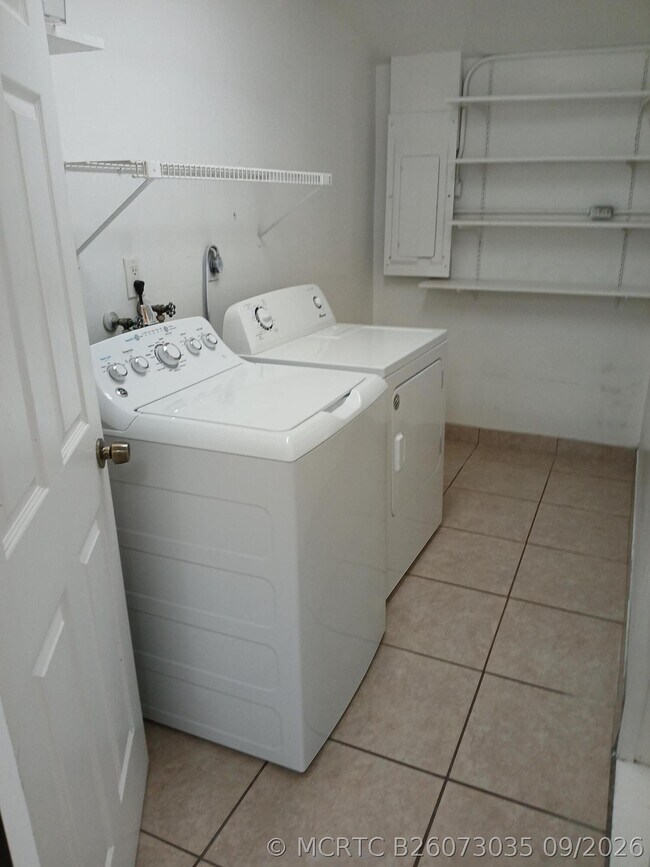 Photo - 3853 Van Cott Cir