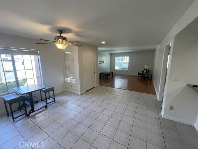 50 Woodleaf