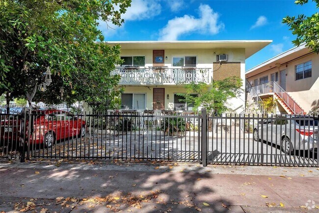 Building Photo - 626 Meridian Ave Unit 10 Rental