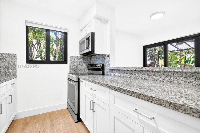 Photo - 3522 SW 25th St Unit 3522