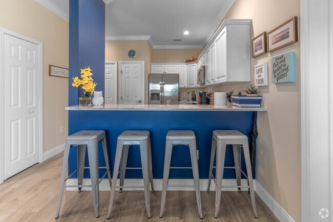 1BR, 1BA - 860SF Kitchen