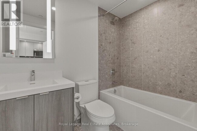 Photo - 60 Central Park Roadway Unit 1411