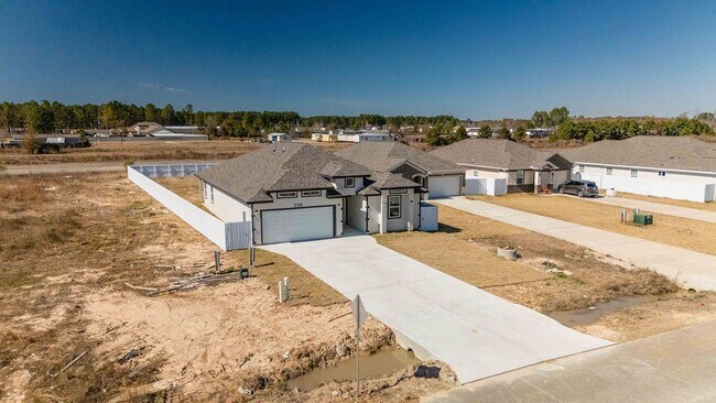 Photo - 208 Rd 5714