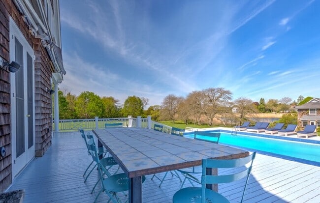 Photo - 24 Bay Ln