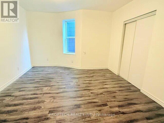 Photo - 373 Broadview Ave Unit 2