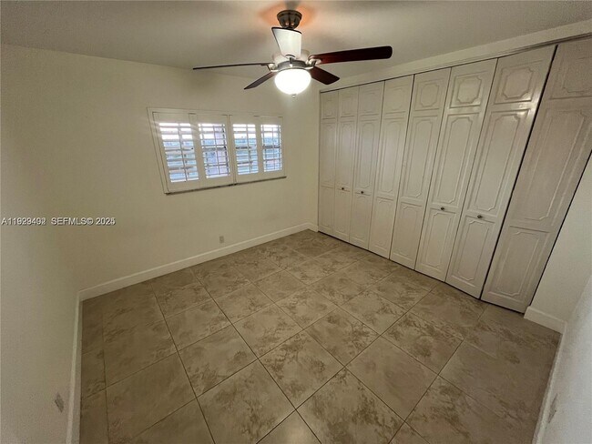 Photo - 5550 NW 61st St