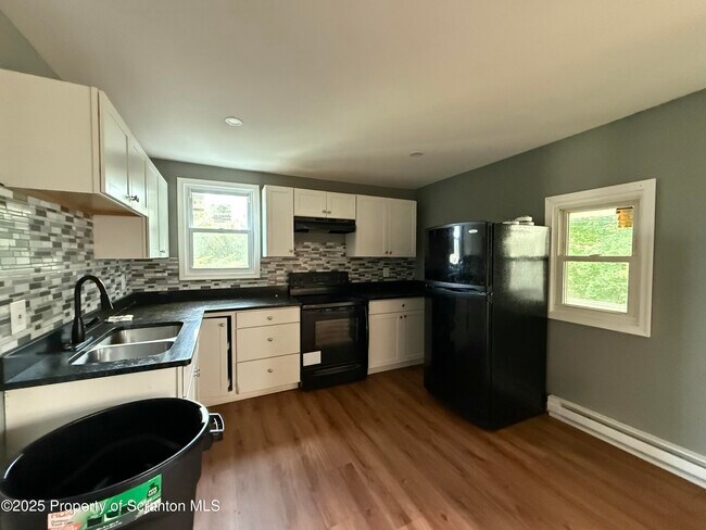 Photo - 713 Cherry St
