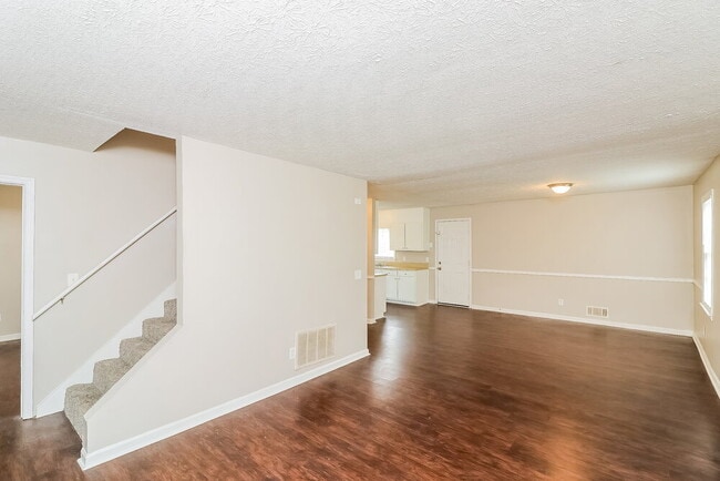 Photo - 4711 Pebble Ct