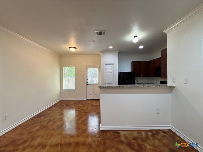 91 Plaza Dr