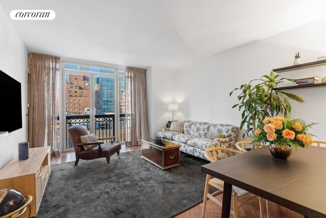 Building Photo - 400 E 51st St Rental