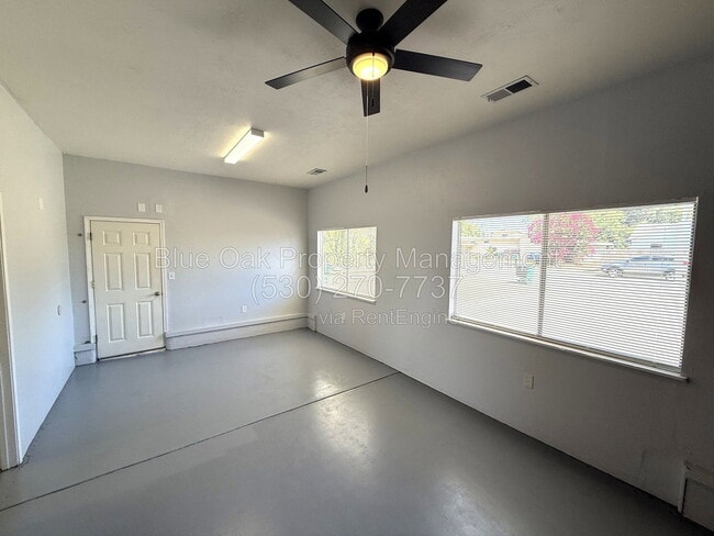 Photo - 172 Connors Ave