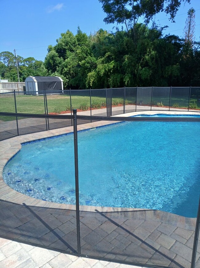 Photo - 4/2 pool home Chuluota