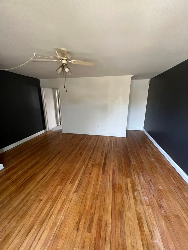 Photo - 4707 Chatford Ave